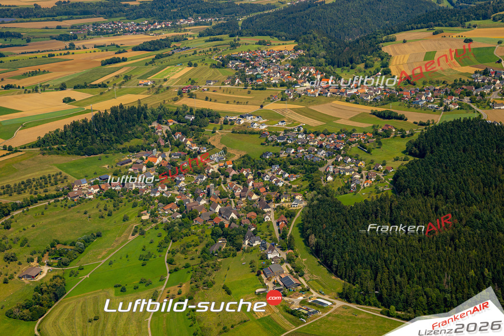 Das Luftbild zeigt : Unteriflingen Schopfloch - Die Luftaufnahme wurde 2024 vom UL-Flugzeug aus erstellt ( keine Drohne ) - Hochauflösende Luftaufnahme - Für grossformatige Ausdrucke geeignet. Die Geschenkidee !Mit Lizenz und Bildrechte bestellbar
