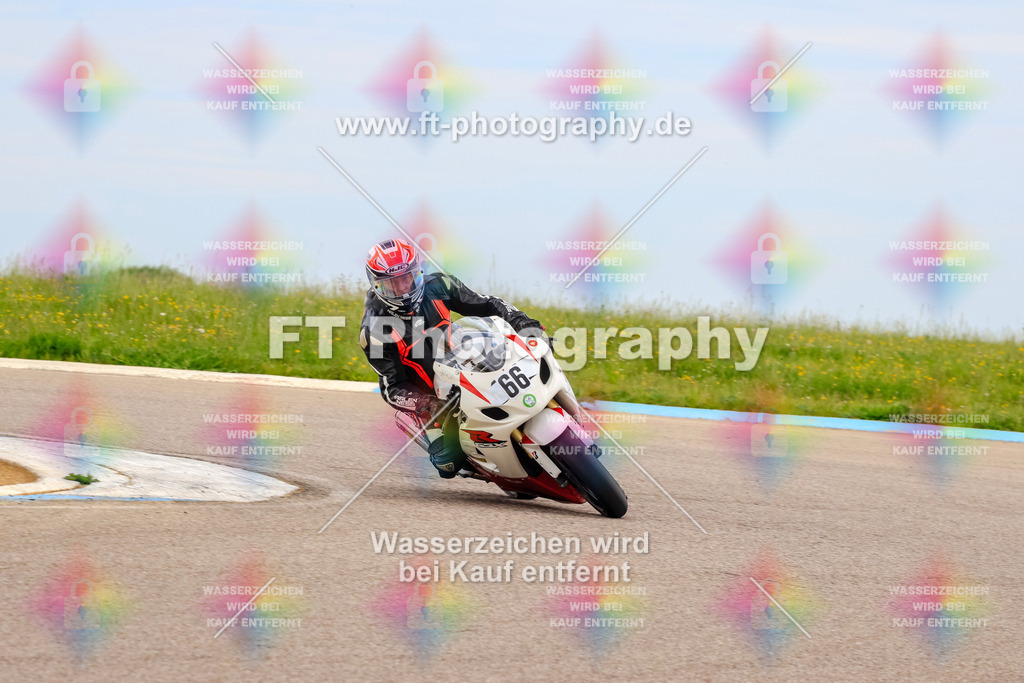 MotoTeam-2668 | Hier findet Ihr Bilder von Touristenfahrten auf der Nürburgring Nordschleife oder von anderen Veranstaltungen die ich besucht habe. Viel Spass beim Durch Schauen 