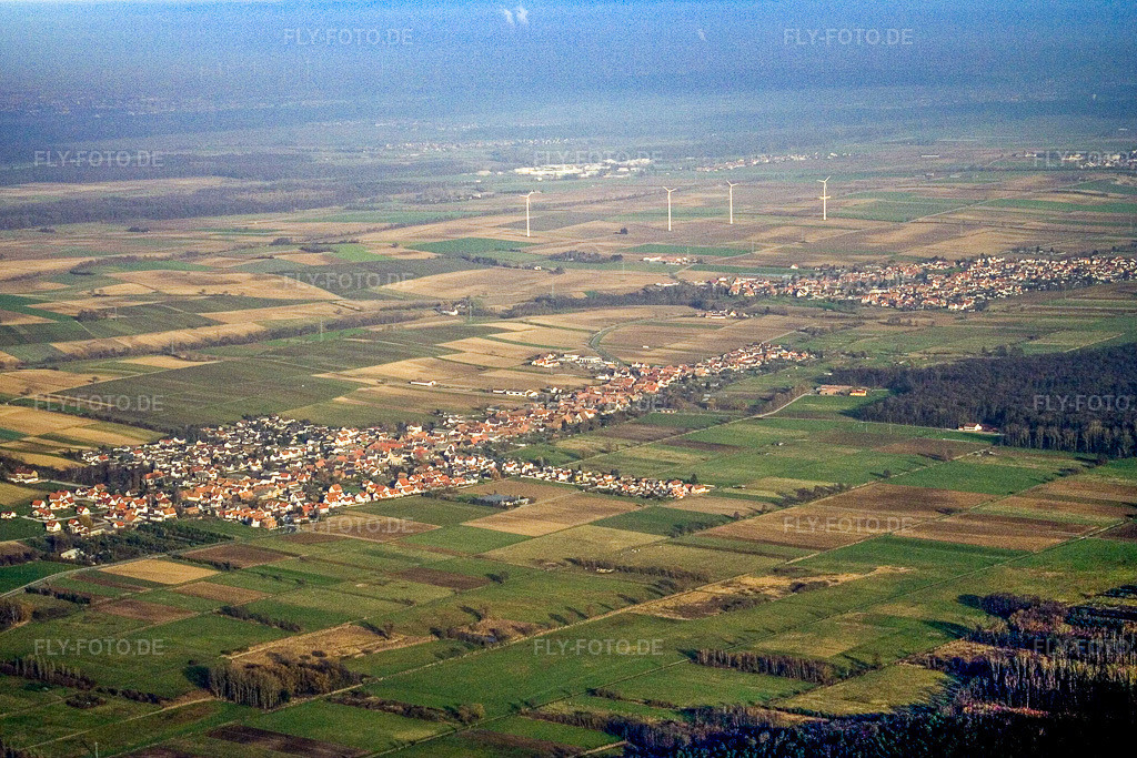 Luftbild: Dorfansicht von Süden in Steinfeld im Bundesland Rheinland-Pfalz in Deutschland. Foto: IMG_5141.jpg vom 29.12.2006 durch Werner Riehm/FLY-FOTO.de