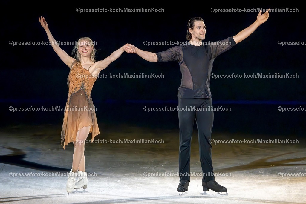 xkkux26042600009 | 26.04.2025, xkkux, Düsseldorf, Holiday on Ice in der Mitsubishi Electric HALLE. Eiskunstlauf-Weltmeister und Olympia-Duo Minerva-Fabienne Hase und Nikita Volodin bei der Show „Cinema of Dreams“ mit ihrem letzten Gastauftritt als Paar zusammen beim Eiskunstlaufen.