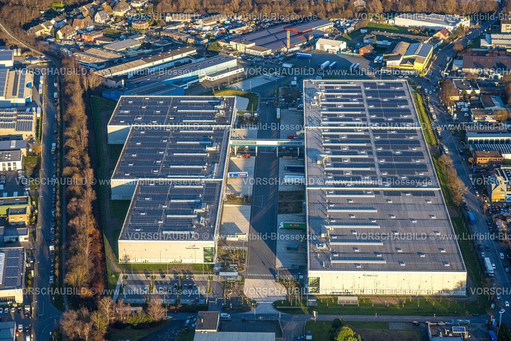 Bottrop251204490 | Luftbild, Yusen Logistics und Prologis Neubau mit Solardach, Gewerbegebiet An der Knippenburg, Batenbrock-Süd, Bottrop, Ruhrgebiet, Nordrhein-Westfalen, Deutschland