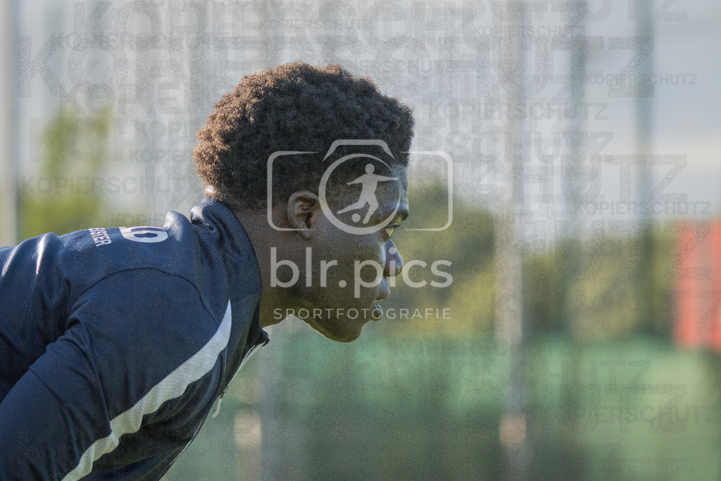 blr.pics_FC Oberneuland - JFV Bremen II | Professionelle Fußball- und Sportfotografie. Spielbilder online ansehen und kaufen – Einzelbilder oder komplette Galerien in hoher Qualität.