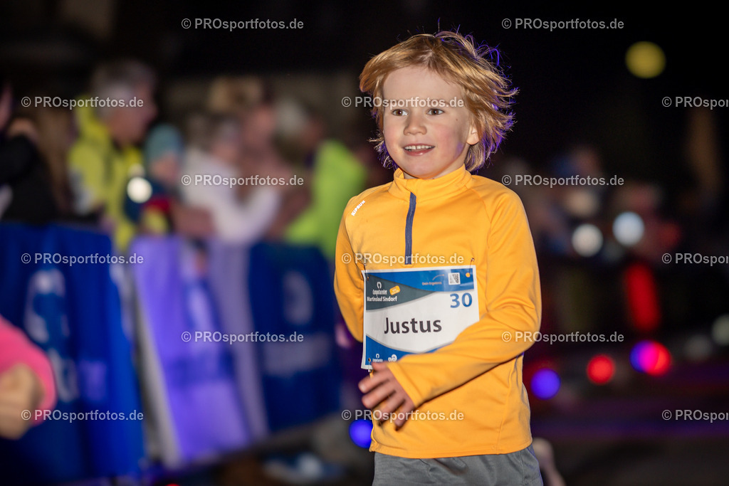 Martinslauf Sindorf 2023 in Kerpen-Sindorf, 09.11.2023 | Impressionen vom Martinslauf Sindorf 2023 am 09.11.2023 in Kerpen-Sindorf (Nordrhein-Westfalen).