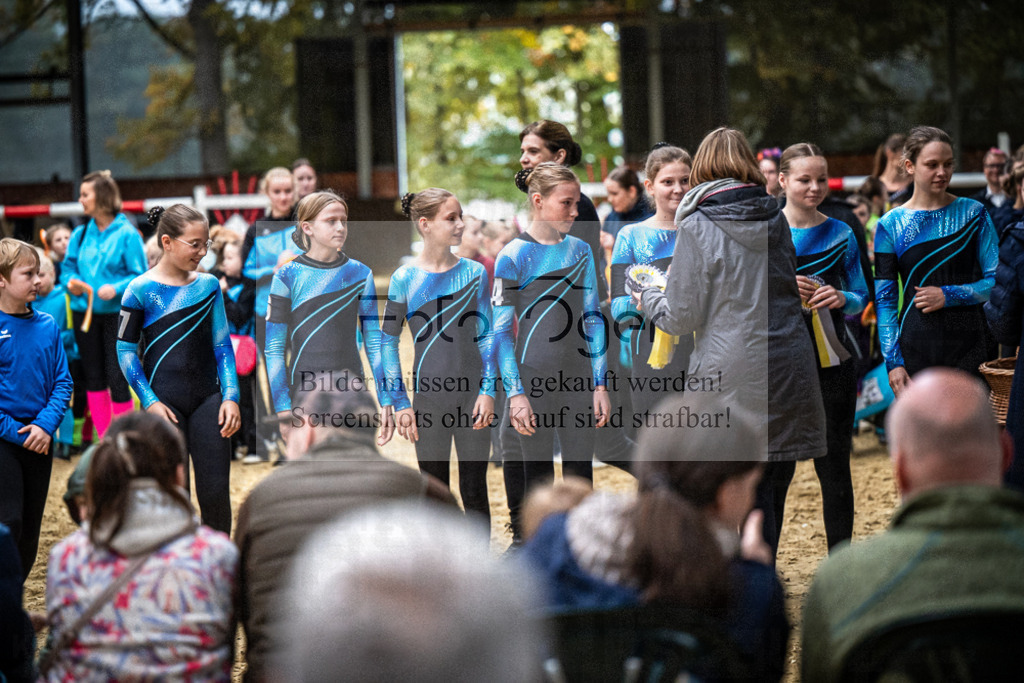 DOS_0359 | Entdecke hochwertige Reitturnierfotos von Foto Oger. Professionell, emotional und authentisch – jetzt Lieblingsmomente im Shop bestellen.Deutschlandweite Turnierfotografie. - Realisiert mit Pictrs.com