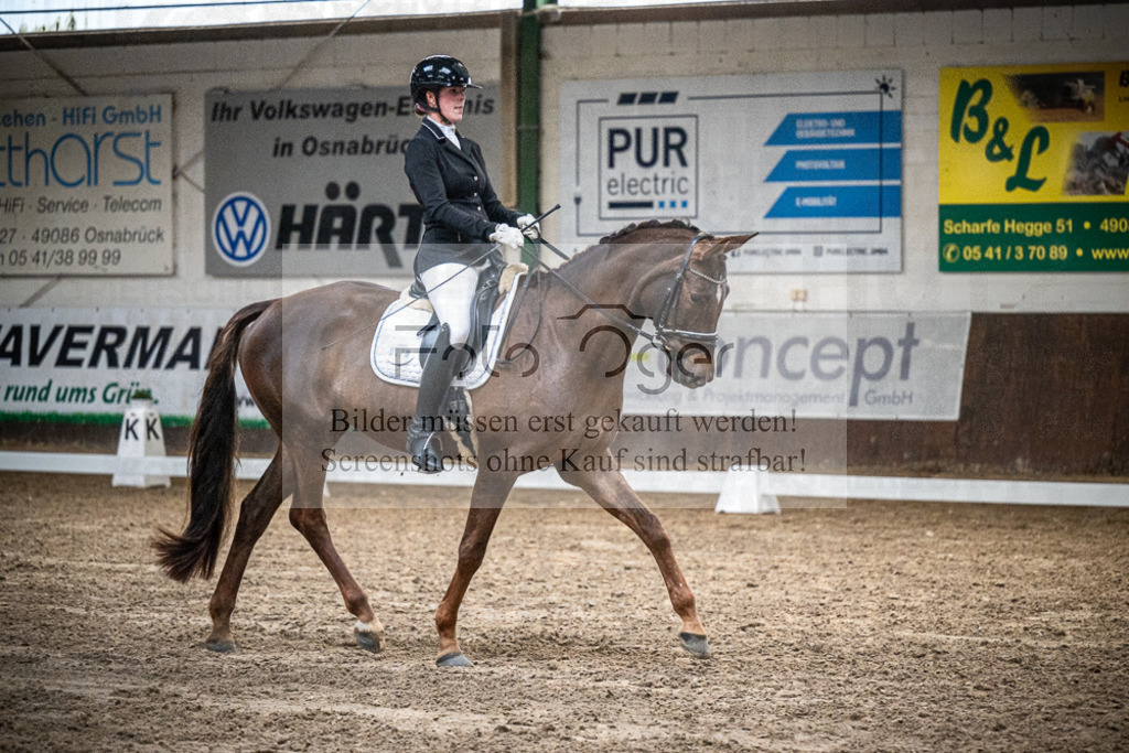 DOS_1256 | Entdecke hochwertige Reitturnierfotos von Foto Oger. Professionell, emotional und authentisch – jetzt Lieblingsmomente im Shop bestellen.Deutschlandweite Turnierfotografie. - Realisiert mit Pictrs.com