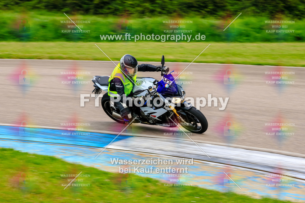 MotoTeam-9724 | Hier findet Ihr Bilder von Touristenfahrten auf der Nürburgring Nordschleife oder von anderen Veranstaltungen die ich besucht habe. Viel Spass beim Durch Schauen 