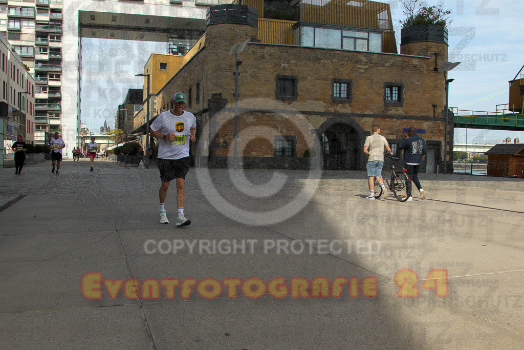 250920_1338_EV4_6319 | Sportfotografie im Rhein-Sieg Kreis, Köln, Bonn, NRW, Rheinland Pfalz, Hessen, etc. Unser Tätigkeitsfeld umfasst den Laufsport vom Volkslauf über den Marathon, Duathlon, Triathon bis zum Ultralauf wie Kölnpfad Ultra oder Schindertrail.