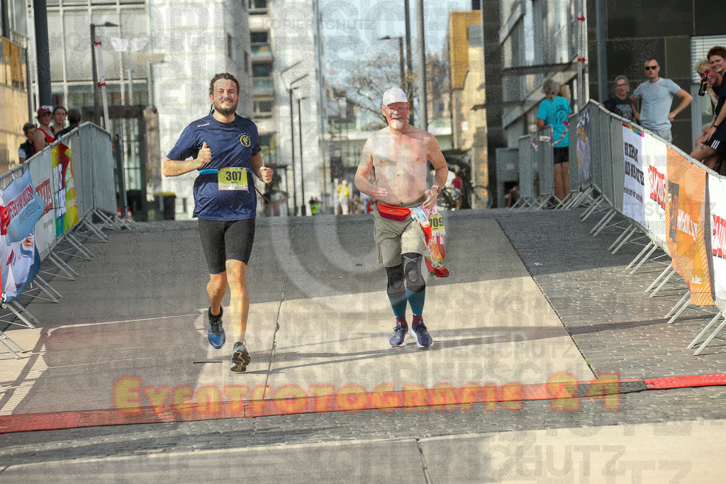 250920_1551_EX1_0760 | Sportfotografie im Rhein-Sieg Kreis, Köln, Bonn, NRW, Rheinland Pfalz, Hessen, etc. Unser Tätigkeitsfeld umfasst den Laufsport vom Volkslauf über den Marathon, Duathlon, Triathon bis zum Ultralauf wie Kölnpfad Ultra oder Schindertrail.