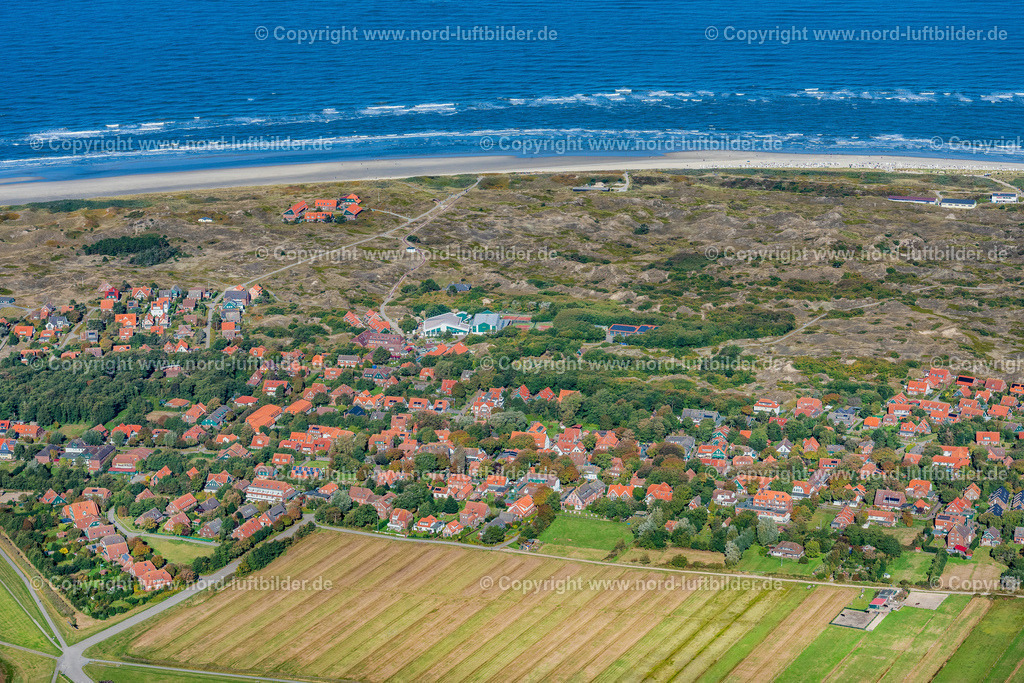 Spiekeroog_Ortsansicht_ELS_5257091022 | SPIEKEROOG 09.10.2022 Ortsansicht auf Spiekeroog im Bundesland Niedersachsen, Deutschland. // City view on Spiekeroog in the state Lower Saxony, Germany. Foto: Martin Elsen