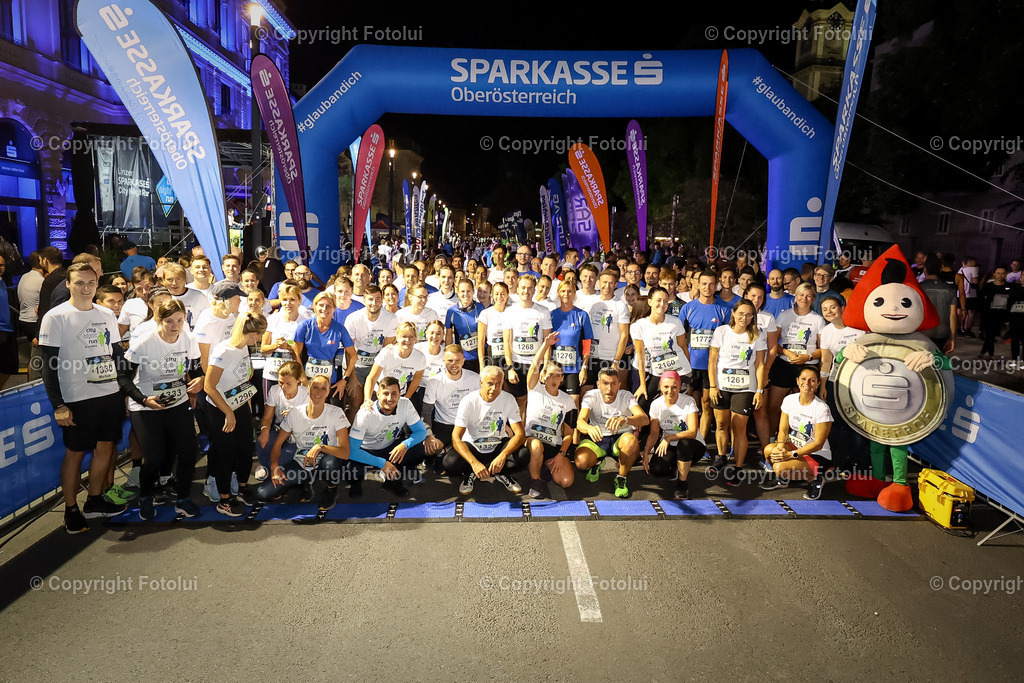 20230928bmmac22549 | Linz, AUSTRIA 26.Sept.23 - Night Run, Image shows 
Photo: Sportmediapics.com/ Manfred Binder