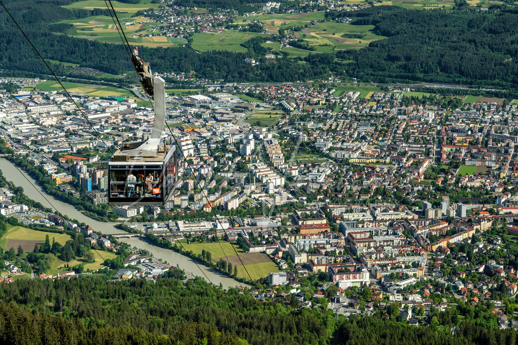 Nordkettenbahn | Nordkettenbahn mit Innsbruck