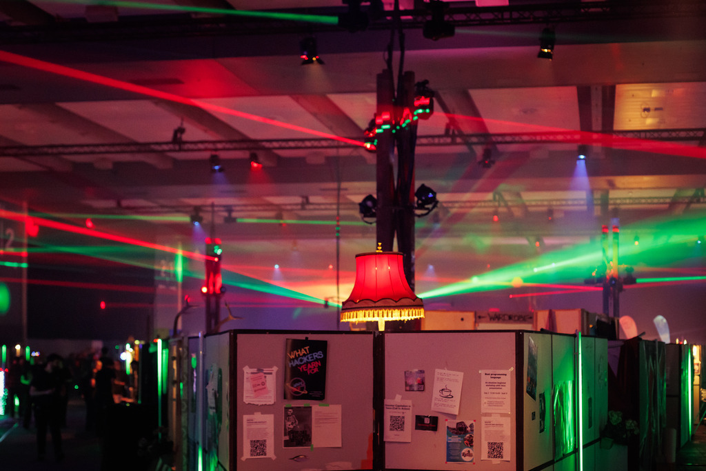 38C3 38 - URBANISTER | Durch die Stadt gehen, als wohnte man woanders. Fotografie, subjektiver Urbanismus und aktiver Müßiggang. - Realisiert mit Pictrs.com