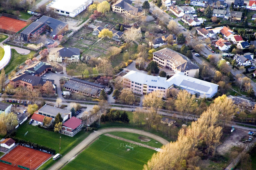 Luftbild: Waldorfschule im Ortsteil Neckarau in Mannheim im Bundesland Baden-Württemberg in Deutschland. Foto: IMG_10149.jpg vom 29.03.2008 durch Werner Riehm/FLY-FOTO.de