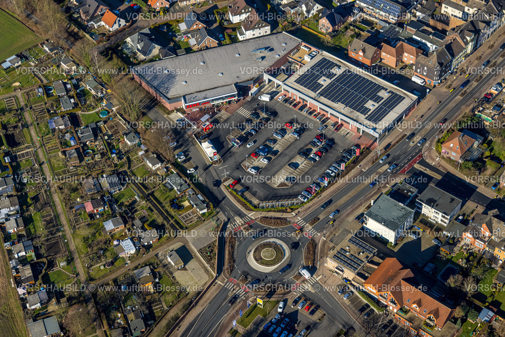 Selm230205444 | Luftbild, Kreisverkehr Bundesstraße B236 und Alte Zechenbahn, Beifang, Selm, Münsterland, Nordrhein-Westfalen, Deutschland