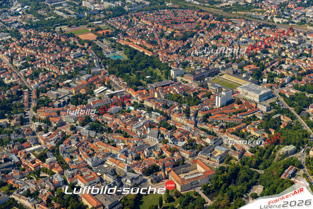Klassische Luftaufnahme ohne Drohne zeigt:Altstadt historische Gebäude bei Weimar - Die Luftbildaufnahme wurde 2025 vom UL-Flugzeug heraus erstellt ( keine Drohnenaufnahme ) - Hochauflösende Luftaufnahme -Nicht vergleichbar mit Google Maps oder Satelittenbilder- Die Geschenkidee !Mit Lizenz und Bildrechte bestellbar