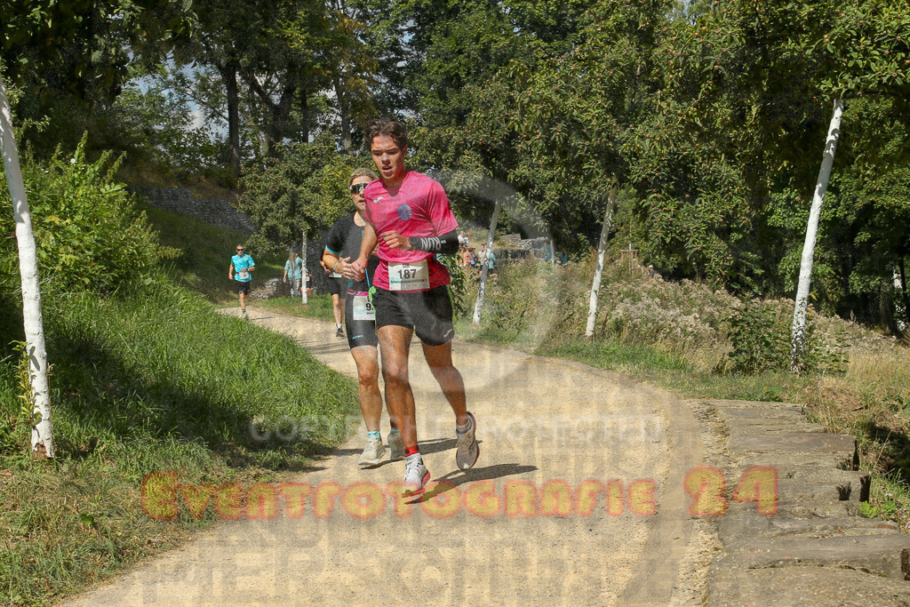250824_1245_EX1_0412 | Sportfotografie im Rhein-Sieg Kreis, Köln, Bonn, NRW, Rheinland Pfalz, Hessen, etc. Unser Tätigkeitsfeld umfasst den Laufsport vom Volkslauf über den Marathon, Duathlon, Triathon bis zum Ultralauf wie Kölnpfad Ultra oder Schindertrail.