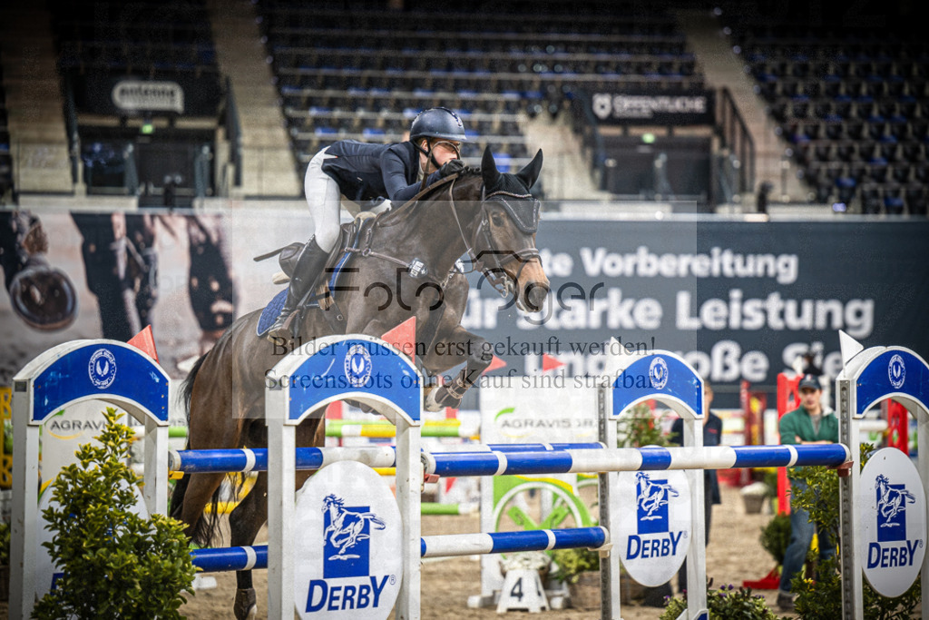 DOS_1593 | Entdecke hochwertige Reitturnierfotos von Foto Oger. Professionell, emotional und authentisch – jetzt Lieblingsmomente im Shop bestellen.Deutschlandweite Turnierfotografie. - Realisiert mit Pictrs.com