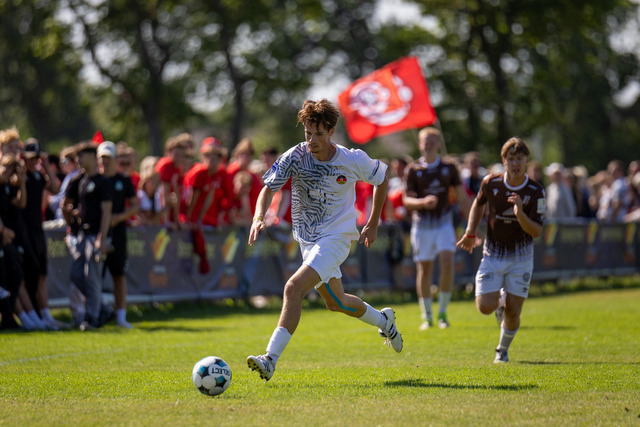 FC Scharbeutz 2 - Iron City Sporting Club I DanaCup 2026 087 | Herzlich willkommen in meiner Fotogalerie für Sportmannschaften. Schau gerne mal rein, vielleicht ist Dein Team ja auch dabei! Falls nicht, schreib mir und wir ändern das! :)  - Realisiert mit Pictrs.com