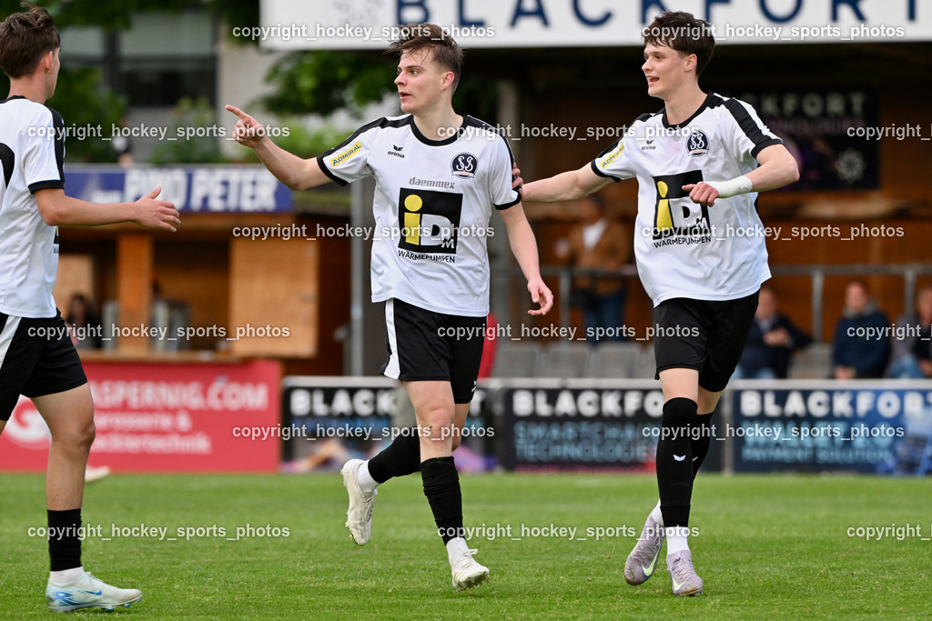 SAK vs. SV Spittal Drau 1921 | Jubel SV Spittal Mannschaft, #7 Ralph Roman Scheer SV Spittal, #21 Tristan Brükk SV Spittal, SAK vs. SV Spittal Drau 1921, SAK vs. SV Spittal Drau 1921 am 23.05.2025 in Klagenfurt (Sportpark Welzenegg), Austria, (Photo by Bernd Stefan)