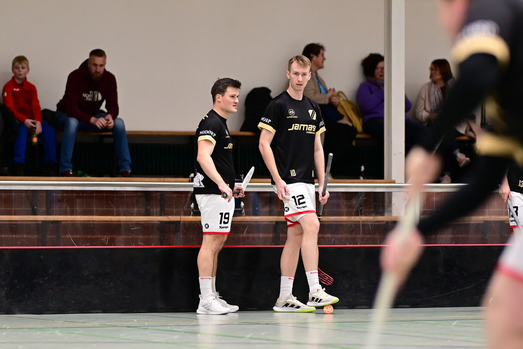 Floorball I Herren I Saison 2024-2025 I 2. FBL Herren Nord-West I 9. Spieltag I MTV Mittelnkirchen - TSV Tollwut Ebersgöns | Der Sportfotograf. - Realisiert mit Pictrs.com