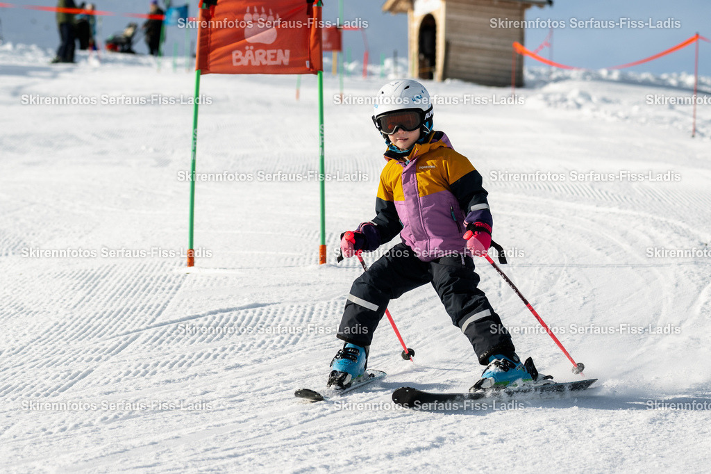 SRS_12.12.2025_0069 | SRS_12.12.2025_0069 - Realisiert mit Pictrs.com