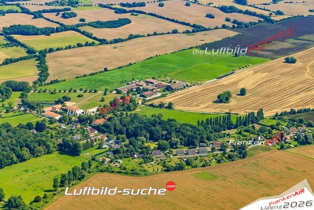 Luftaufnahme Brook Kalkhorst - Die Luftaufnahme wurde 2025 vom UL-Flugzeug heraus erstellt ( ohne Drohne ) - Hochauflösende Luftaufnahme - für professionelle Ausdrucke geeignet. Die Geschenkidee !Mit Lizenz und Bildrechte bestellbar