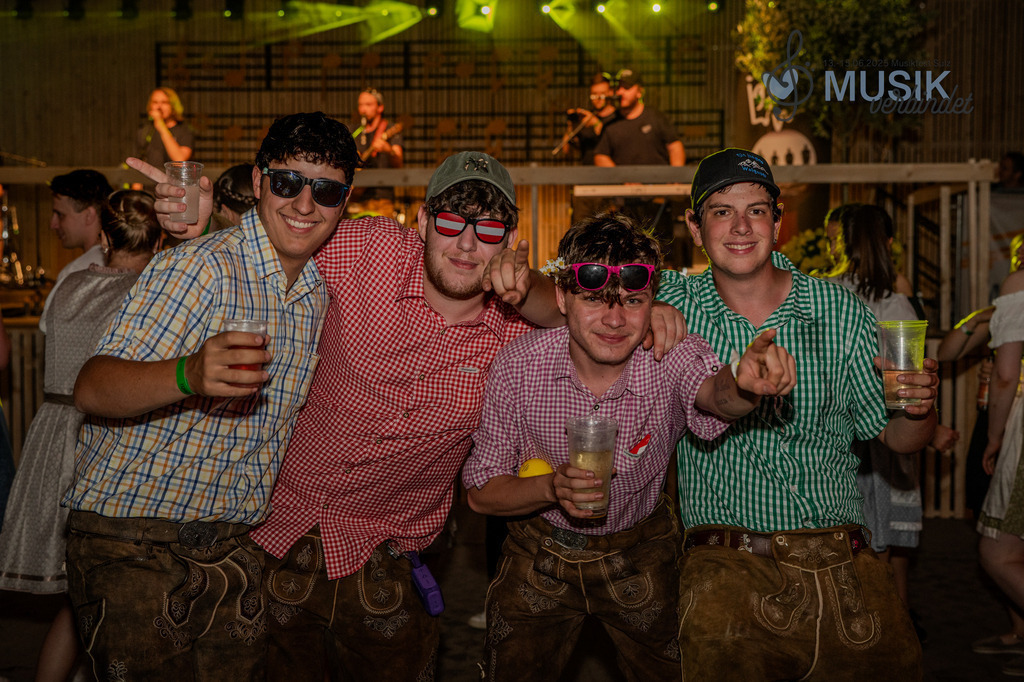 DSC_3484 | "Fussifoto.com – Ihr Ansprechpartner für hochwertige Fotografie! Entdecken Sie kreative Bilder und professionelle Dienstleistungen. Kontaktieren Sie uns für Ihre Projekte!"