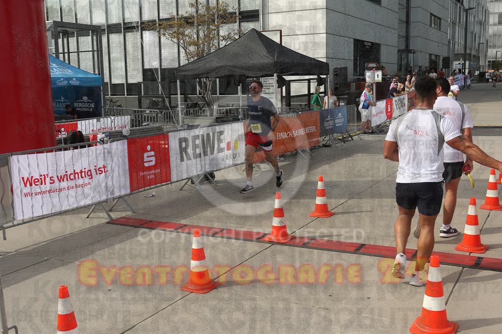 230916_1527_EV8_1798 | Sportfotografie im Rhein-Sieg Kreis, Köln, Bonn, NRW, Rheinland Pfalz, Hessen, etc. Unser Tätigkeitsfeld umfasst den Laufsport vom Volkslauf über den Marathon, Duathlon, Triathon bis zum Ultralauf wie Kölnpfad Ultra oder Schindertrail.