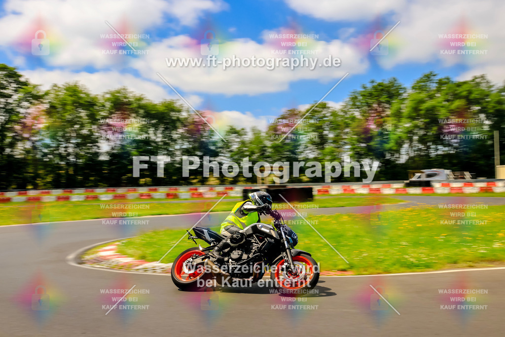 VBK-8135 | Hier findet Ihr Bilder von Touristenfahrten auf der Nürburgring Nordschleife oder von anderen Veranstaltungen die ich besucht habe. Viel Spass beim Durch Schauen 