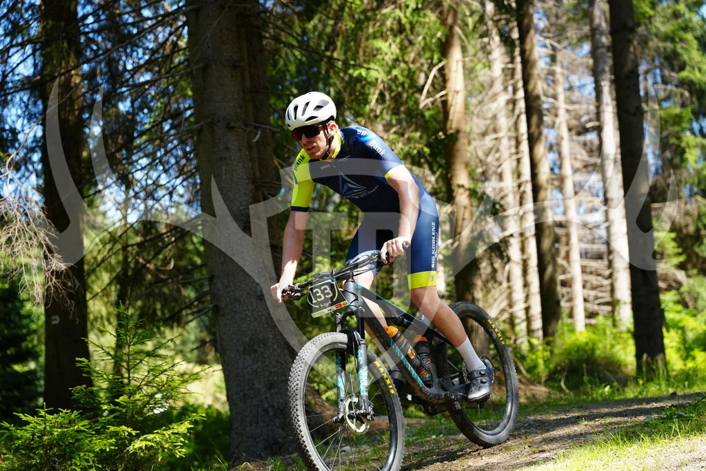 FC101535 | Fotogalerie der Treibjagd im Dunkelwald - Dein MTB Etappenrennen im Erzgebirge - Realisiert mit Pictrs.com