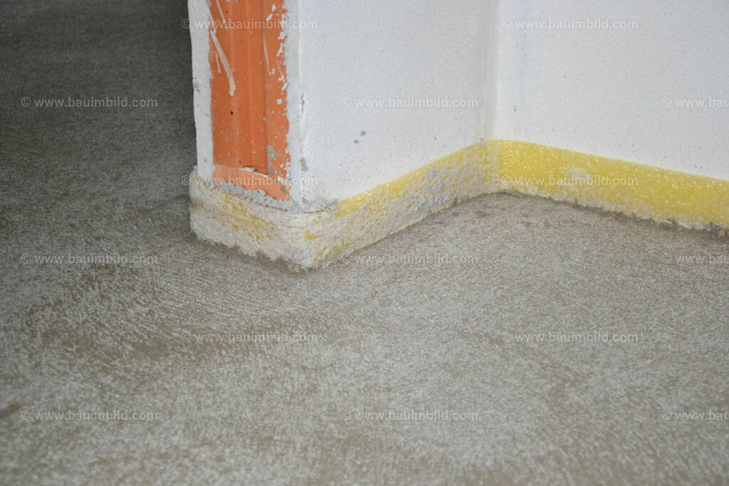 bib-lg19-fussbodenaufbau-0199 | Nach LV-Leistungsgruppen sortierte Detailfotos über den Bau eines Hauses. Alle Hausbau-Bilder direkt vom Urheber und Autor der Website Haus-Selber-Bauen.com