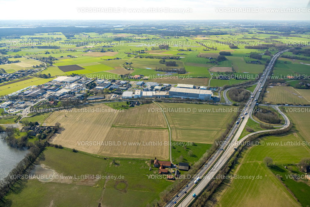 Hamminkeln240311568 | Luftbild, Gewerbegebiet Kesseldorfer Rott, Bonita Outlet Modegeschäft, an der Autobahn A3 Anschlussstelle Hamminkeln, hinten der Weikensee, Hamminkeln, Nordrhein-Westfalen, Deutschland