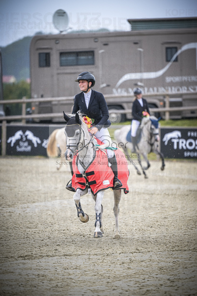 DOS_0098 | Entdecke hochwertige Reitturnierfotos von Foto Oger. Professionell, emotional und authentisch – jetzt Lieblingsmomente im Shop bestellen.Deutschlandweite Turnierfotografie. - Realisiert mit Pictrs.com