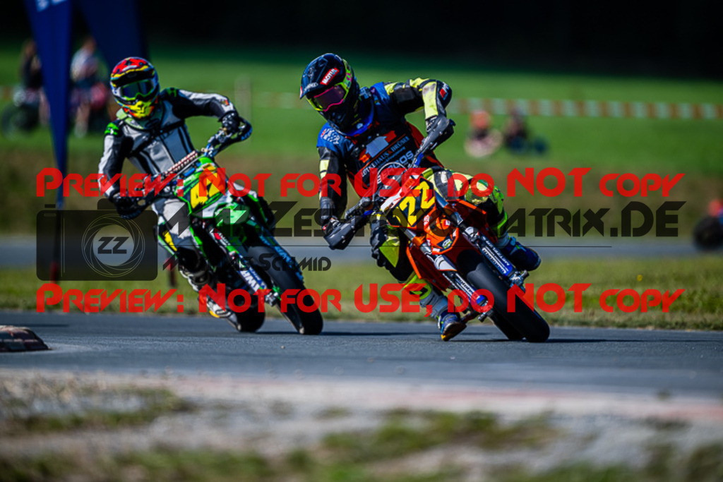 MaZZes_FotoMatrix_220904_7945 | S2