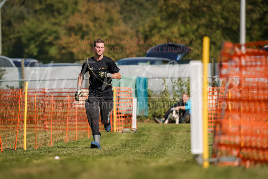 20250928_Hunderennen-424 | MuT (Mensch und Tier) mit Mona - Fotografie und Tierkommunikation - Realisiert mit Pictrs.com