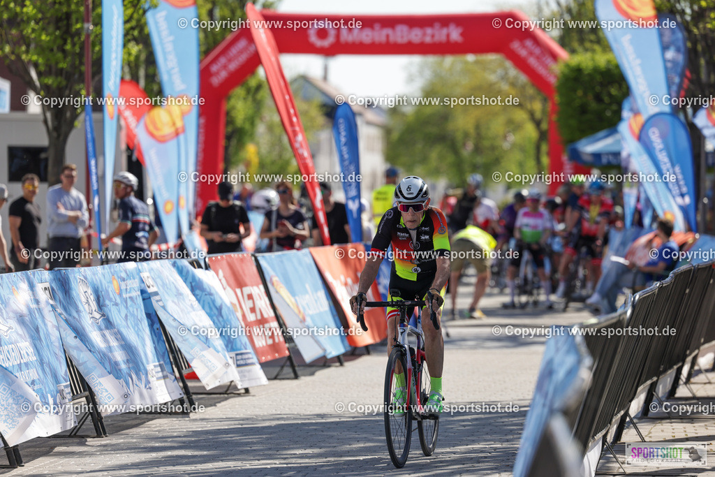 VJ__5553 | Neusiedlersee Radmarathon 2026@sportshot_your_pictrs #yourpictures#roadtowm2029 #nrm #neusiedlerseeradmarathon #neusiedlersee #neusiedlerseetourismus #burgenland #mörbisch #nrm26 #burgenlandtourismus #voglundco #poweredbyburgenlandtourismus #radsport #rad #marathon #ucigranfondo #visitburgenland #ucigranfondoworldseries