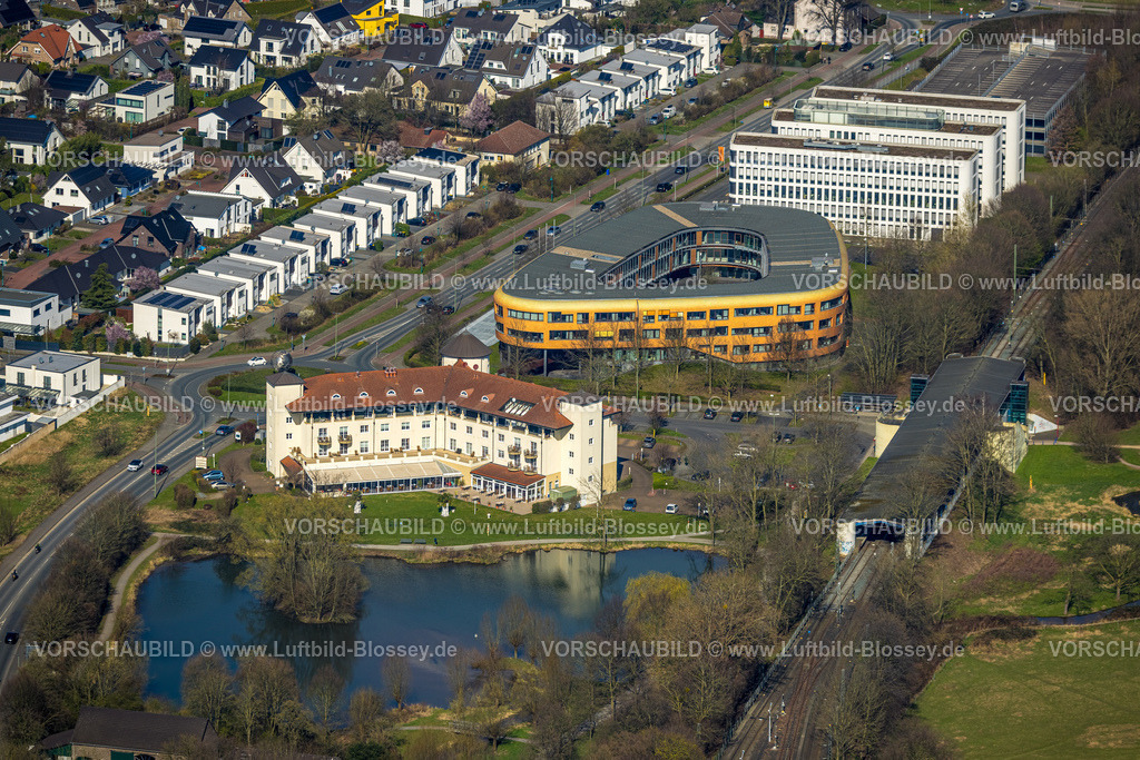 Duisburg240303123 | Luftbild, Gewerbegebiet mit Hotel Landhaus Milser, VBG-Bezirksverwaltung Duisburg, Xella International GmbH, Huckingen, Duisburg, Ruhrgebiet, Nordrhein-Westfalen, Deutschland, Duisburg-S