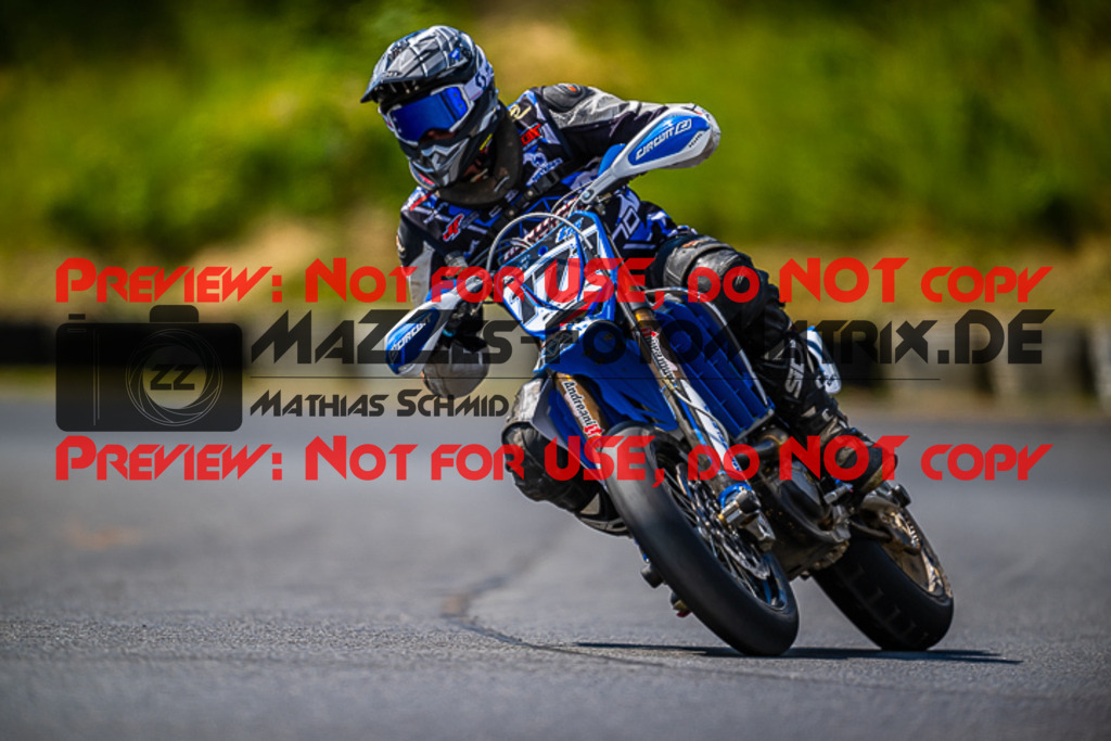 MaZZes_FotoMatrix_220528_9738 | Fotograf Mathias Schmid
Sportfotograf,
Eventfotograf,
Hochzeitsfotograf,
Portraitfotograf