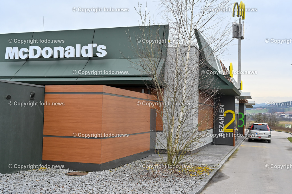 McDonalds_ Unterweitersdorf_ 10.03.2023-12 | 10.03.2023, Unterweitersdorf, AUT, McDonalds im Bild McDonalds, Restaurant, Fast Food, Drive In, Drohne