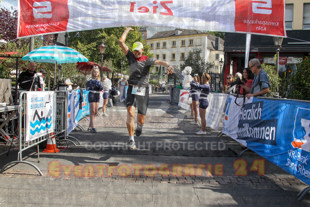 250824_1225_EV4_9213 | Sportfotografie im Rhein-Sieg Kreis, Köln, Bonn, NRW, Rheinland Pfalz, Hessen, etc. Unser Tätigkeitsfeld umfasst den Laufsport vom Volkslauf über den Marathon, Duathlon, Triathon bis zum Ultralauf wie Kölnpfad Ultra oder Schindertrail.