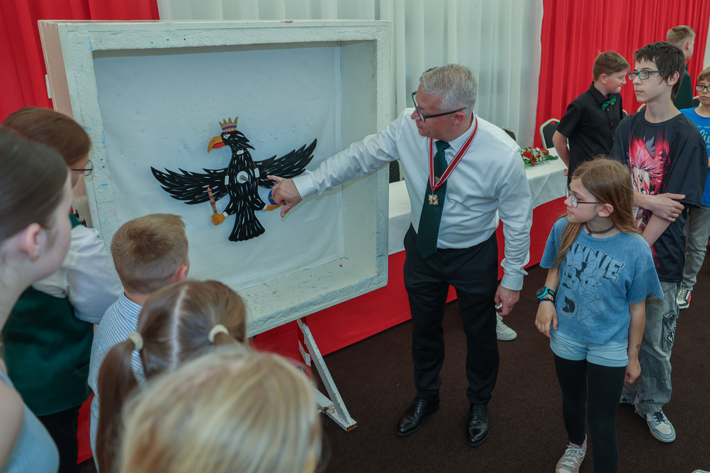 top-top.de-250531-031 | Foto, Video, Fotografie, Videografie, Fotobox, DJ, Discjockey, Musik, Musikbox, Veranstaltung, Photobooth, Amazon, Ebay, Buchtipp, Bestseller, Autor, Verlag, Buch, Wesel, Hamminkeln, NRW, Dinslaken, Rees, Drohne, Hochzeit, Party, Fotobox, Wesel, Fotograf