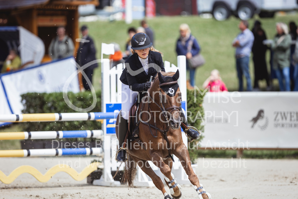 240713_BHO_PonyTrophy-409 | Deine schönsten Turniermomente als professionelle Fotos! Entdecke hochwertige Pferdesport-Fotografie im Online-Shop. Jetzt Fotos finden & bestellen!