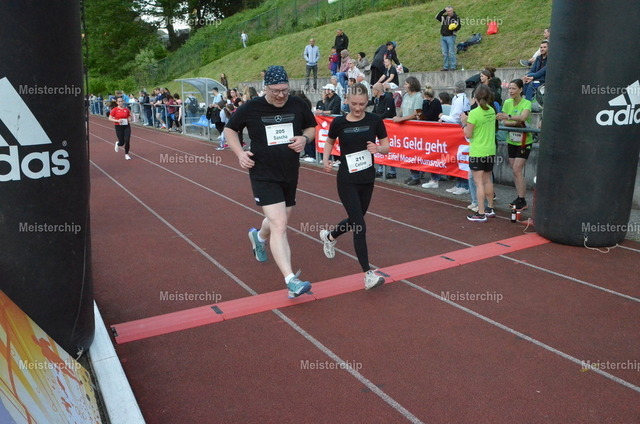 19-40-21_ | Meisterchip Fotoshop - Realisiert mit Pictrs.com