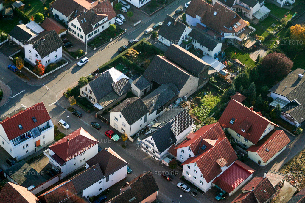 Luftbild: Speiertsgasse in Herxheim bei Landau im Bundesland Rheinland-Pfalz in Deutschland. Foto: IMG_14422.jpg vom 25.10.2008 durch Werner Riehm/FLY-FOTO.de