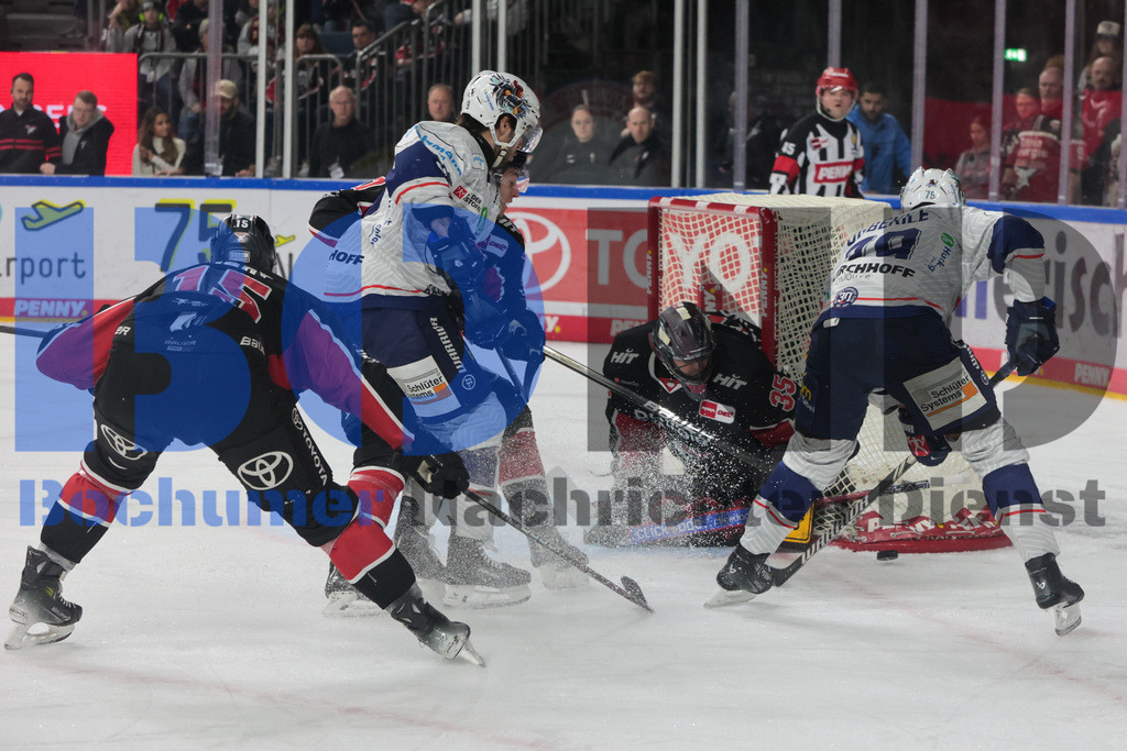 SES_KOLISE20250119-55 | bond - Realisiert mit Pictrs.com