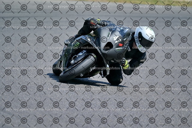 25bt04-0803 | markuskiefer.com - Realisiert mit Pictrs.com