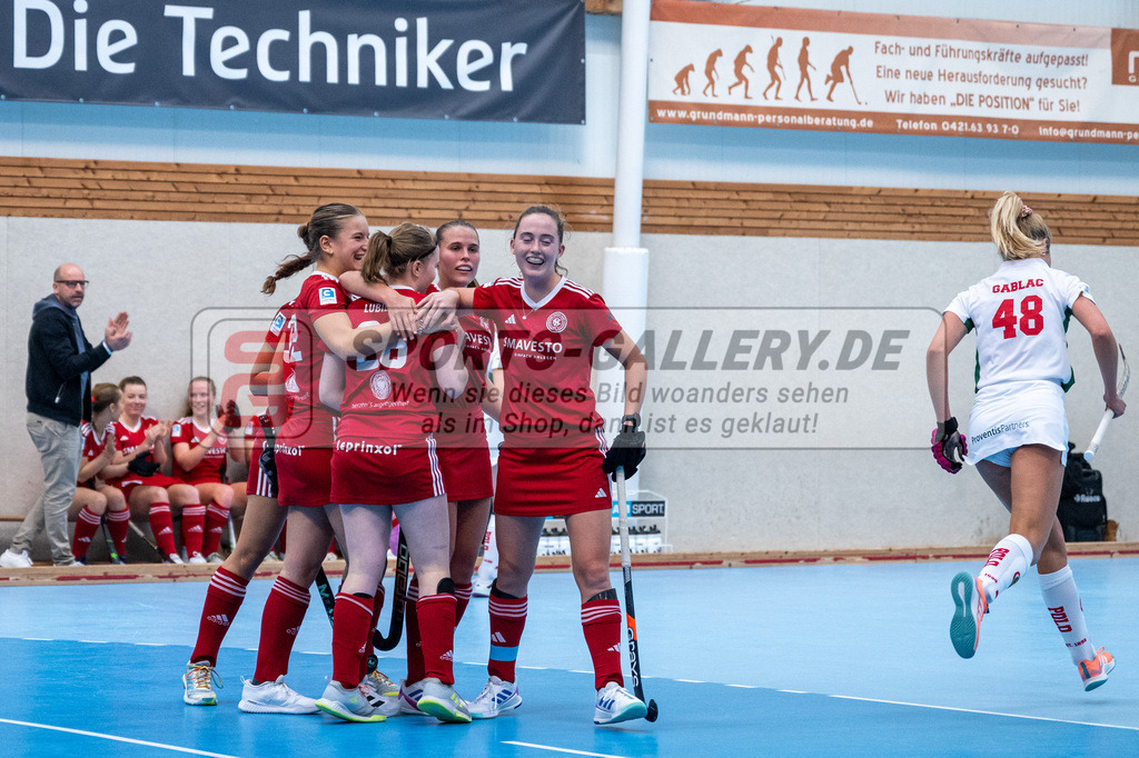AKa BHC Damen - Polo 5-2 1.12.24 SG-7217 | Hockey,Sport,Fieldhockey,1.Bundesliga,2.Bundesliga,Sportfotografie,Shop,Sportphotography,Feldhockey,Hockeyliga