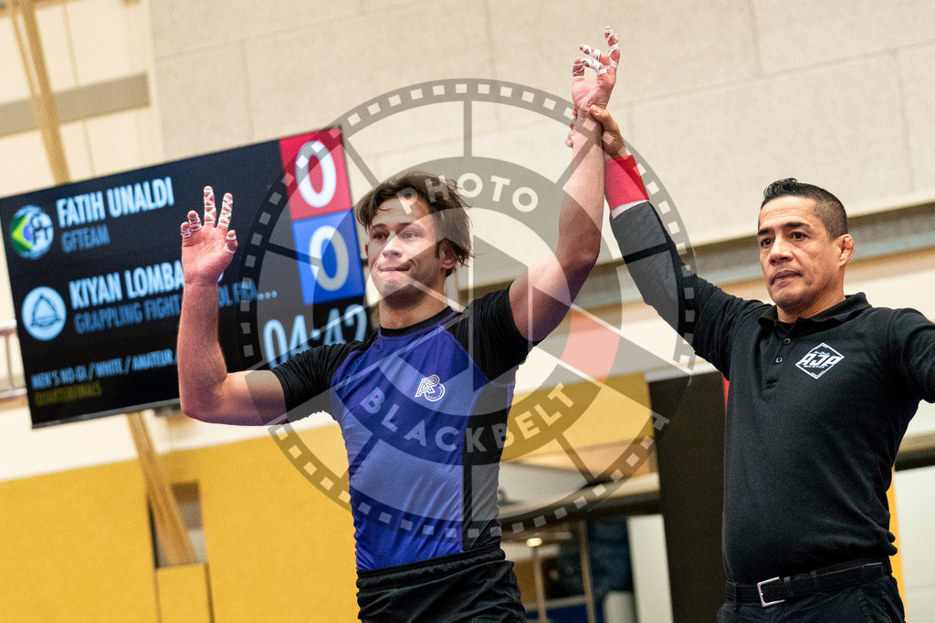 20231118PBB13294 | Fighters compete during the AJP Tour 600 Frankfurt Championship in Frankfurt/Main, Germany, on November 18, 2023.
