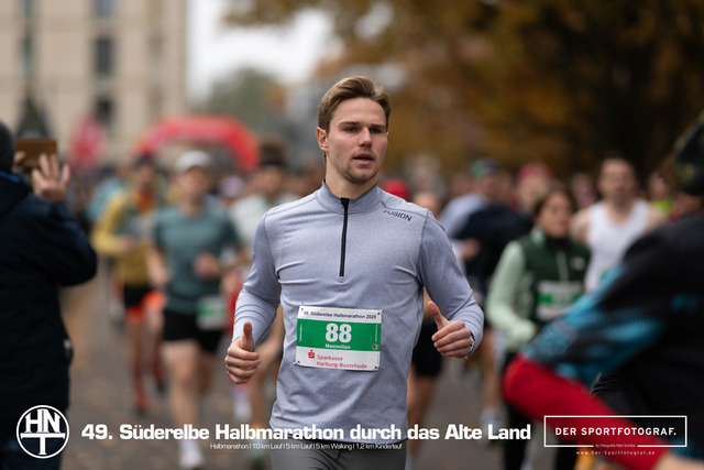 Süderelbe Halbmarathon 2025 I 09.11.2025 I Fotograf_DerSportfotograf.I 00315 | Der Sportfotograf. - Realisiert mit Pictrs.com