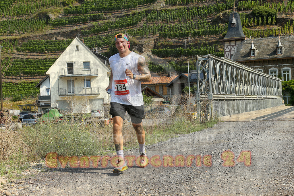 240831_1201_EX1_8323 | Sportfotografie im Rhein-Sieg Kreis, Köln, Bonn, NRW, Rheinland Pfalz, Hessen, etc. Unser Tätigkeitsfeld umfasst den Laufsport vom Volkslauf über den Marathon, Duathlon, Triathon bis zum Ultralauf wie Kölnpfad Ultra oder Schindertrail.